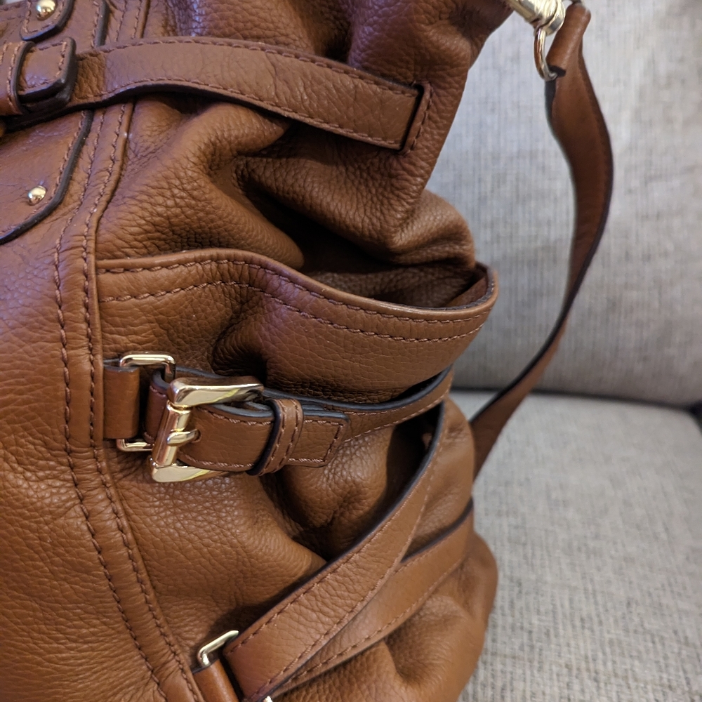 Michael Kors Tan Leather Gansevoort Tote Bag - Picture 4 of 13